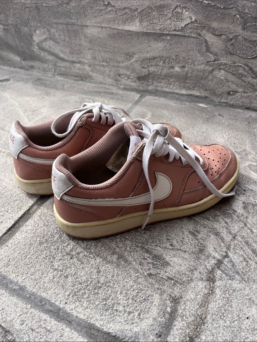 Nike Dusty Pink Leather Low-Top Sneakers with White Swoosh - Picture 4 of 5